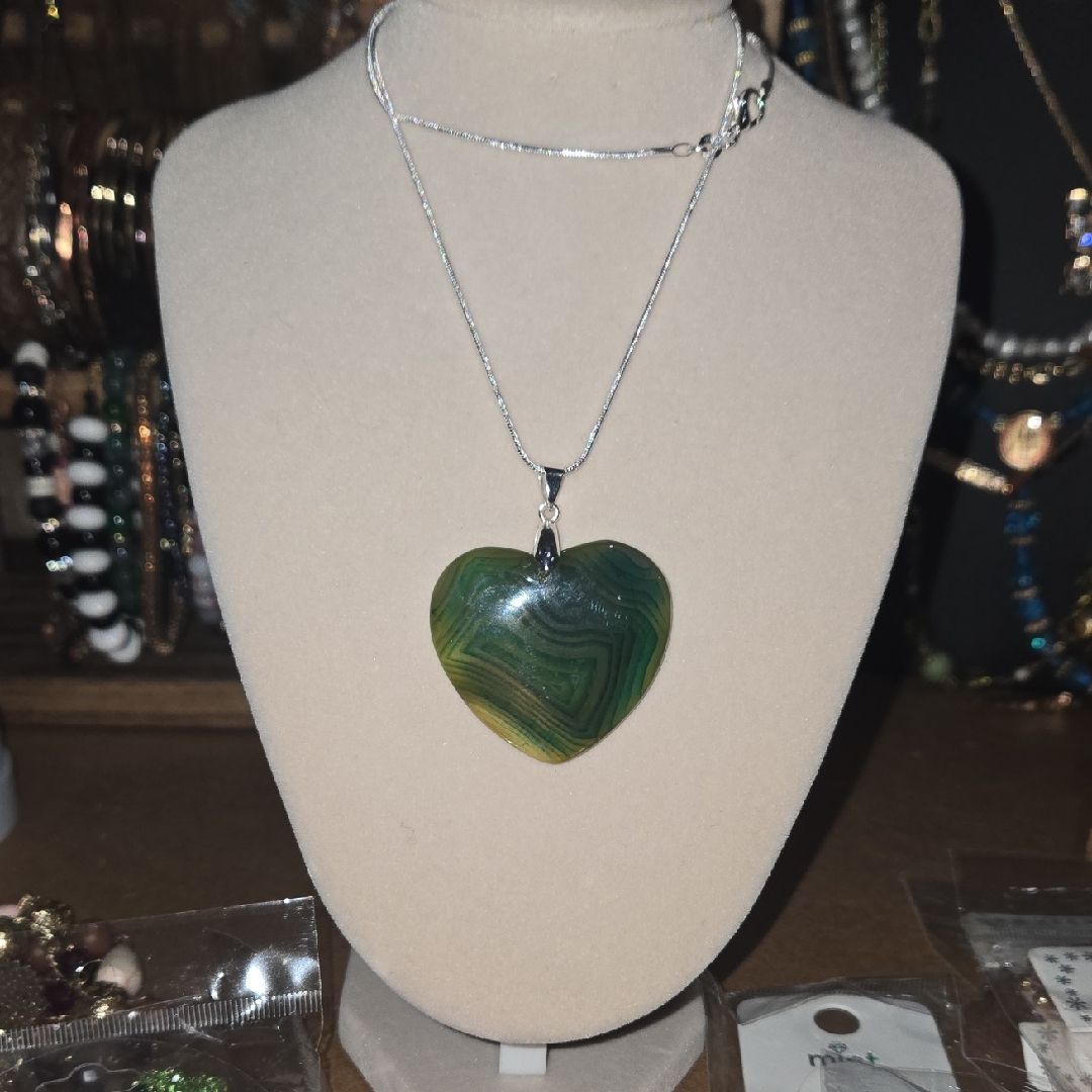 Dragon Vein Agate Heart Pendant Necklace With Silver Chain
